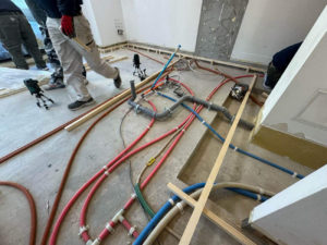 東京都港区のマンションにて、1day置床工事を行いました。（フリーフロアCP）【秀和建工】