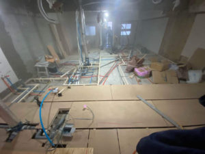 東京都品川区のマンションにて、改修工事に伴う置床工事を行いました。(フリーフロアCP)【秀和建工】