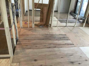 東京都江東区のマンションにて、置床工事を行いました。（乾式二重床）【秀和建工】