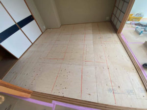 静岡県熱海市のマンションにて、置床工事を行いました。（乾式二重床）【秀和建工】