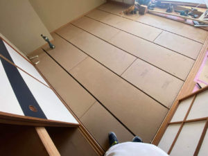 静岡県熱海市のマンションにて、置床工事を行いました。（乾式二重床）【秀和建工】