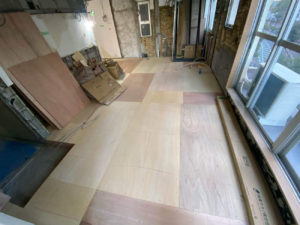 東京都港区のマンションにて、置床工事を行いました。（乾式二重床）【秀和建工】