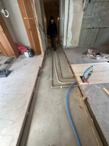 東京都世田谷区のマンションにて、置床工事を行いました。（フリーフロアCP）【秀和建工】