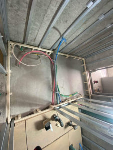 東京都世田谷区のマンションにて、置床工事を行いました。（乾式二重床）【秀和建工】