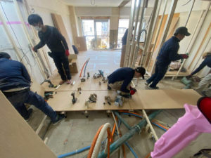 東京都北区のマンションにて、1day置床工事を行いました。（乾式二重床）【秀和建工】