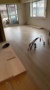 東京都品川区のマンションにて、1day置床工事を行いました。（乾式二重床）【秀和建工】