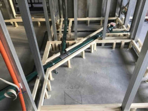 横浜市戸塚区のオフィスにて、置床工事を行いました。(乾式二重床)【秀和建工】