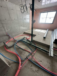 東京都世田谷区のマンションにて、置床工事を行いました。（乾式二重床）【秀和建工】