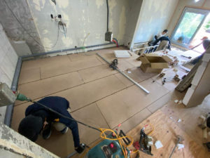 横浜市青葉区の戸建て住宅にて、置床工事を行いました。（乾式二重床）【秀和建工】