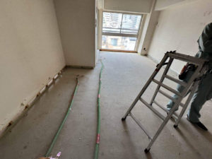 東京都品川区のマンションにて、置床工事を行いました。（乾式二重床）【秀和建工】