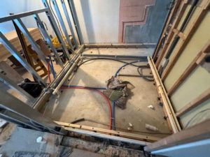 東京都北区のマンションにて、置床工事を行いました。(パーチクルボード)【秀和建工】