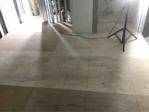 東京都目黒区の店舗にて、置床工事を行いました。（乾式二重床）【秀和建工】