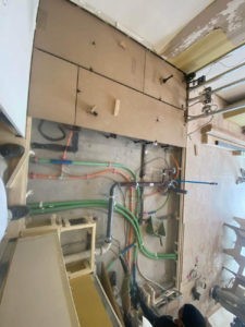 東京都品川区のマンションにて、置床工事を行いました。(乾式二重床)【秀和建工】