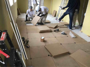 千葉県木更津市の店舗にて、OAフロア,低床プラ束置床工事を行いました。（ＬＭ２０００）【秀和建工】