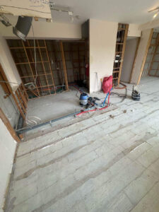 神奈川県大和市のマンションにて、1day置床工事を行いました。（乾式二重床）【秀和建工】