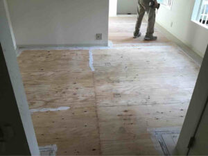 東京都江戸川区のアパートにて、置床工事を行いました。（乾式二重床,プラ束）【秀和建工】