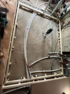 東京都目黒区のマンションにて、リノベーション工事に伴う置床工事を行いました。（乾式二重床、パーケットフロア）【秀和建工】