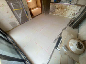 神奈川県平塚市のマンションにて、置床工事を行いました。（乾式二重床）【秀和建工】