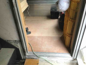 東京都江東区の戸建住宅にて、置床工事を行いました。（乾式二重床）【秀和建工】