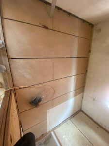 神奈川県平塚市のマンションにて、置床工事を行いました。（乾式二重床）【秀和建工】