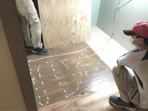 東京都墨田区のマンションにて、置床工事を行いました。（乾式二重床）【秀和建工】