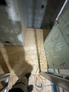 東京都世田谷区のマンションにて、置床工事を行いました。（乾式二重床）【秀和建工】