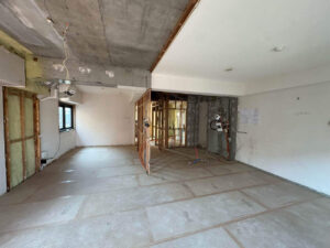 相模原市南区のマンションにて、1day置床工事を行いました。（乾式二重床）【秀和建工】