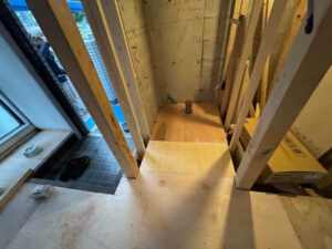 横浜市青葉区のマンションにて、置床工事を行いました。（乾式二重床）【秀和建工】