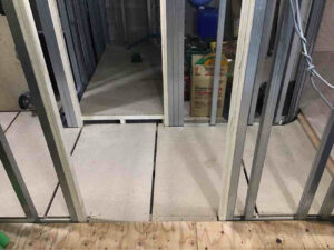 横浜市港北区のマンションにて、1day置床工事を行いました。（乾式二重床）【秀和建工】