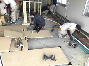 東京都大田区のマンションにて改修工事に伴う置床工事を行いました。（フリーフロアCPR）【秀和建工】