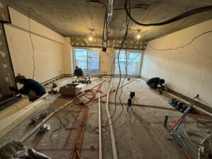 東京都渋谷区のマンションにて、置床工事を行いました。（乾式二重床）【秀和建工】