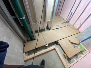 神奈川県平塚市にて、新築マンションの置床工事を行いました。(乾式二重床)【秀和建工】