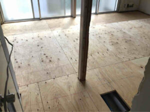 東京都町田市のマンションにて、置床工事を行いました。(乾式二重床)【秀和建工】