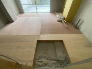 横浜市中区のマンションにて、置床工事を行いました。（乾式二重床）【秀和建工】