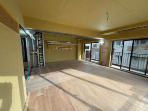 東京都千代田区のマンションにて、置床工事を行いました。（乾式二重床）【秀和建工】