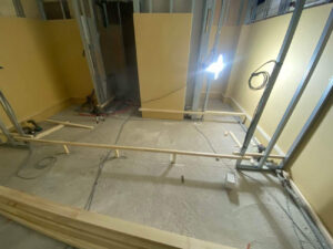 東京都台東区の店舗にて、置床工事を行いました。(乾式二重床)【秀和建工】