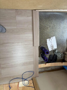 横浜市神奈川区のマンションにて、１day置床工事を行いました。（乾式二重床）【秀和建工】