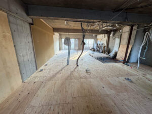 相模原市南区のマンションにて、１day置床工事を行いました。（乾式二重床）【秀和建工】