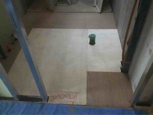 東京都世田谷区のマンションにて、置床工事を行いました。（乾式二重床）【秀和建工】