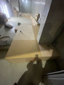 東京都江東区の店舗にて、置床工事を行いました。（乾式二重床）【秀和建工】