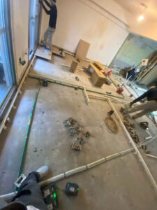 東京都目黒区のマンションにて、１day置床工事を行いました。（乾式二重床）【秀和建工】