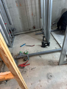 東京都港区のマンションにて、１day置床工事を行いました。（乾式二重床）【秀和建工】