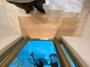 東京都中央区銀座の美容クリニックにて、追加工事を行いました。（乾式二重床）【秀和建工】