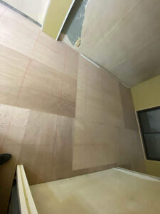 東京都渋谷区のマンションにて、置床工事を行いました。（乾式二重床）【秀和建工】