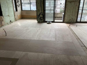東京都港区にて、マンションの置床工事を行いました。(乾式二重床)【秀和建工】