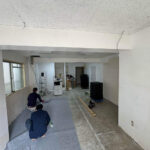 東京都中央区のオフィスにて、置敷OA工事を行いました。(TN50)【秀和建工】