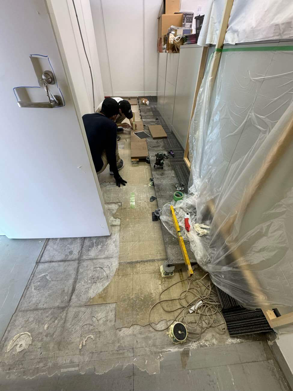 店舗改修 ＯＡフロア再調整 埼玉県羽生市