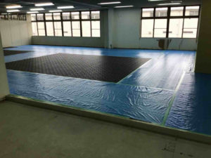 埼玉県入間市の工場にて、OAフロア工事を行いました。（フクビTN1000）【秀和建工】