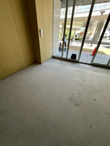 埼玉県さいたま市の店舗にて、OAフロア工事を行いました。【秀和建工】