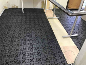 店舗改修工事 OAフロア工事 東京都中央区（フクビ化学工業TN-50）【秀和建工】